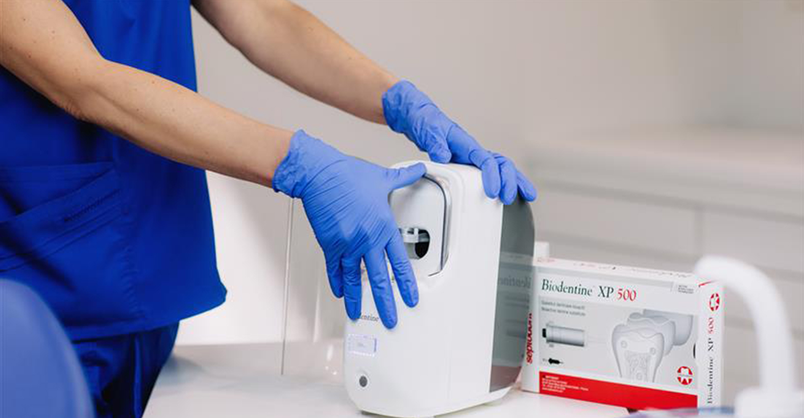 Biodentine™ en Bio-Bulk Fill La technique privilégiée pour une pratique clinique fluide Biodentine™ en Bio-Bulk Fill La technique privilégiée pour une pratique clinique fluide