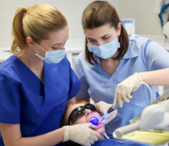 Tandarts assistent - aantrekelijkheid verhogen om tandartsassitenten te behouden
